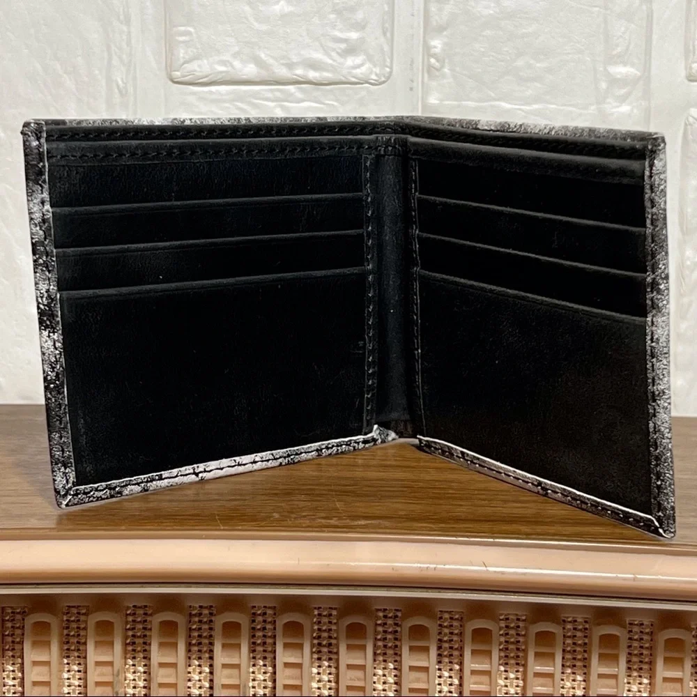 Unique Leather bi fold skull wallet